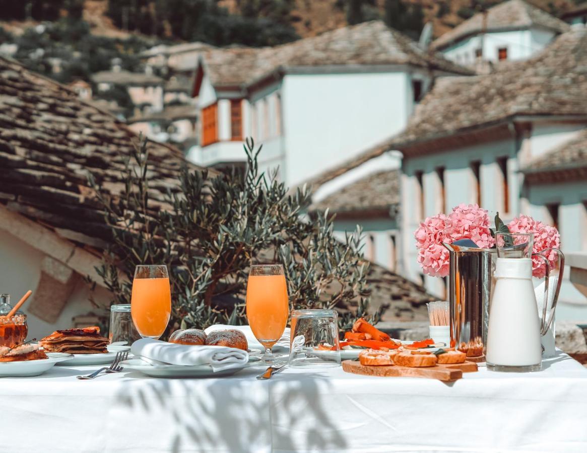 Hotel Argjiro Gjirokastër Buitenkant foto