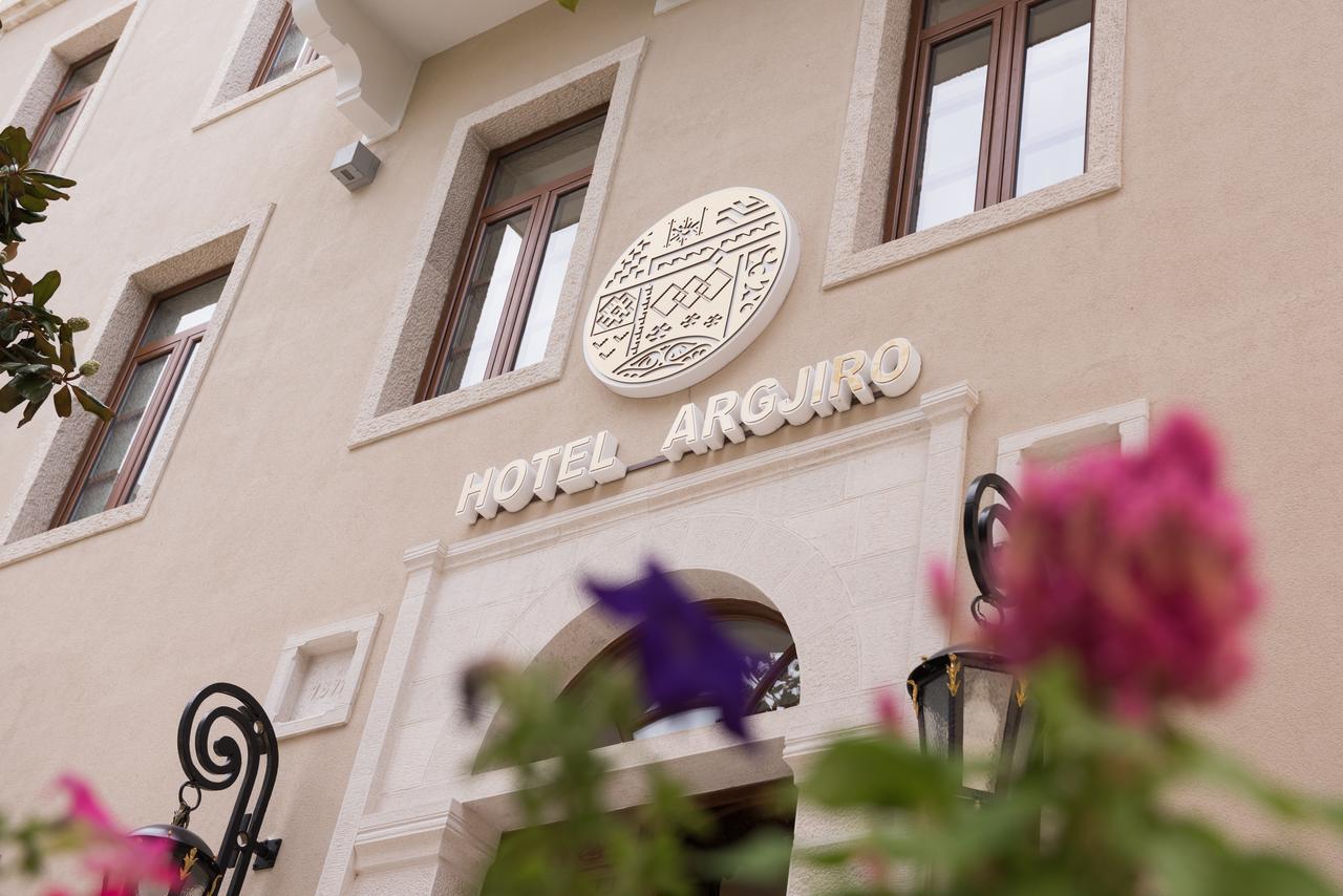 Hotel Argjiro Gjirokastër Buitenkant foto