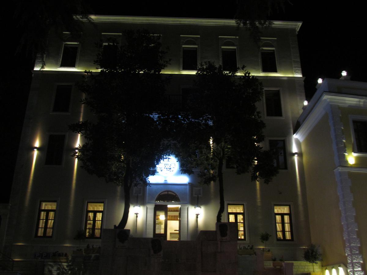 Hotel Argjiro Gjirokastër Buitenkant foto