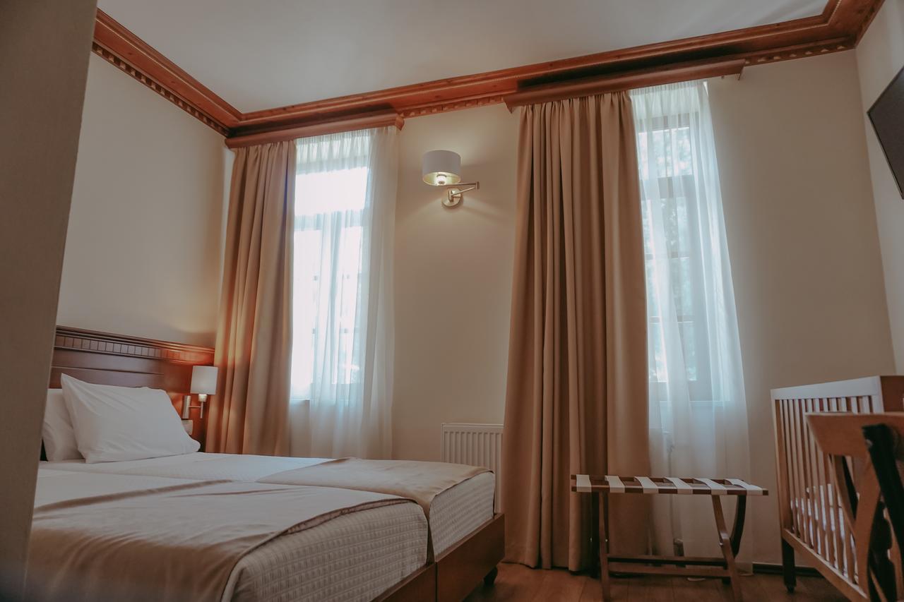 Hotel Argjiro Gjirokastër Buitenkant foto