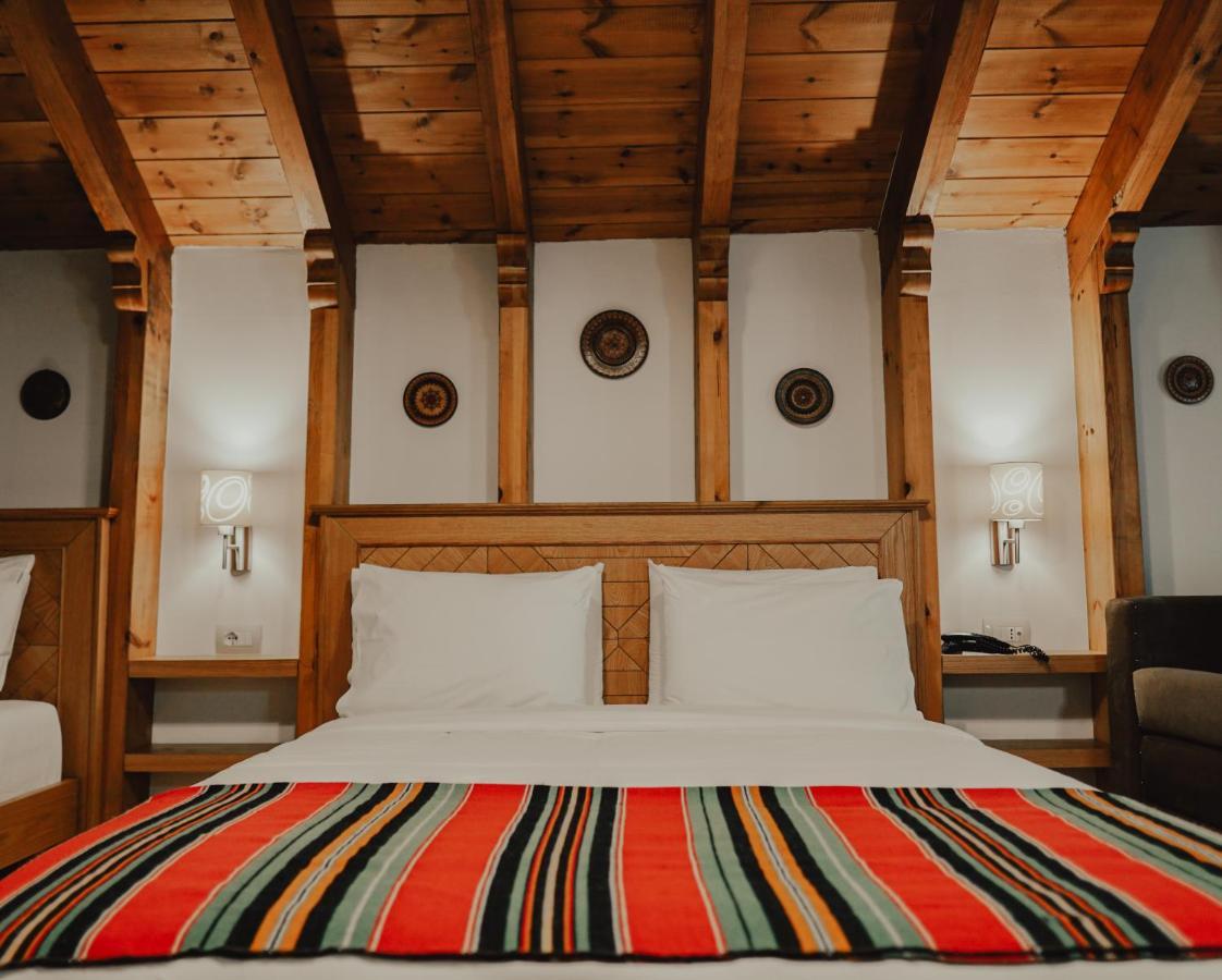 Hotel Argjiro Gjirokastër Buitenkant foto